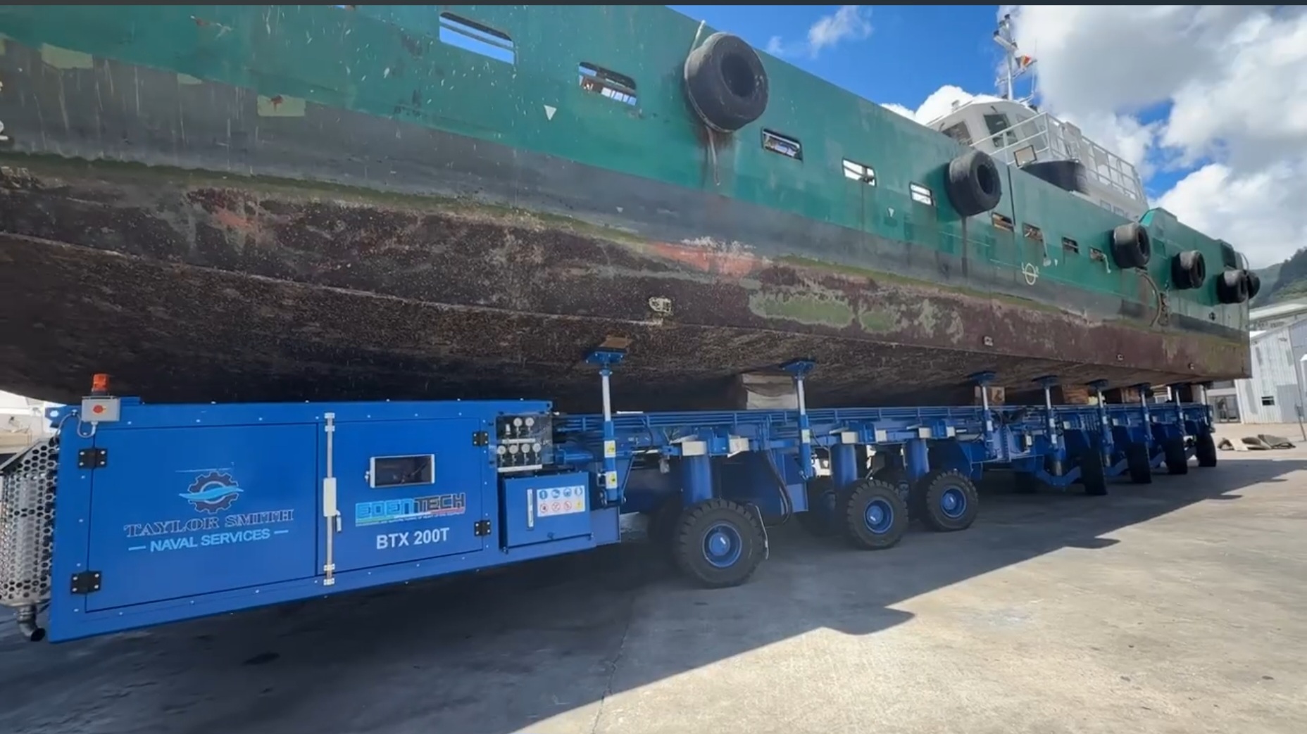 Latest Lift – See our 200 ton Trailer in Action